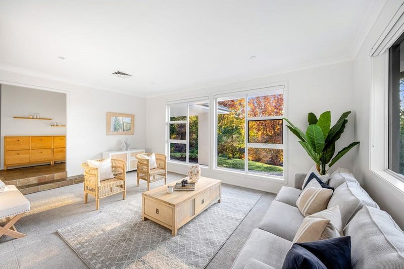 Photo - 40 Nalya Road, Narraweena NSW 2099 - Image 1