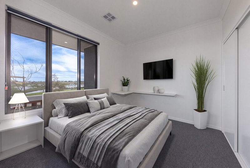 Photo - 40 Needlebush Drive, Sunbury VIC 3429 - Image 11