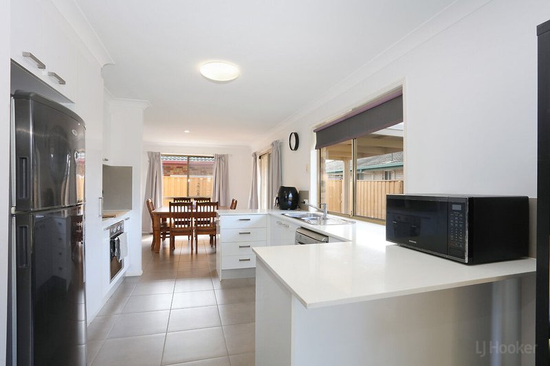 Photo - 40 Numbat Court, Coombabah QLD 4216 - Image 3