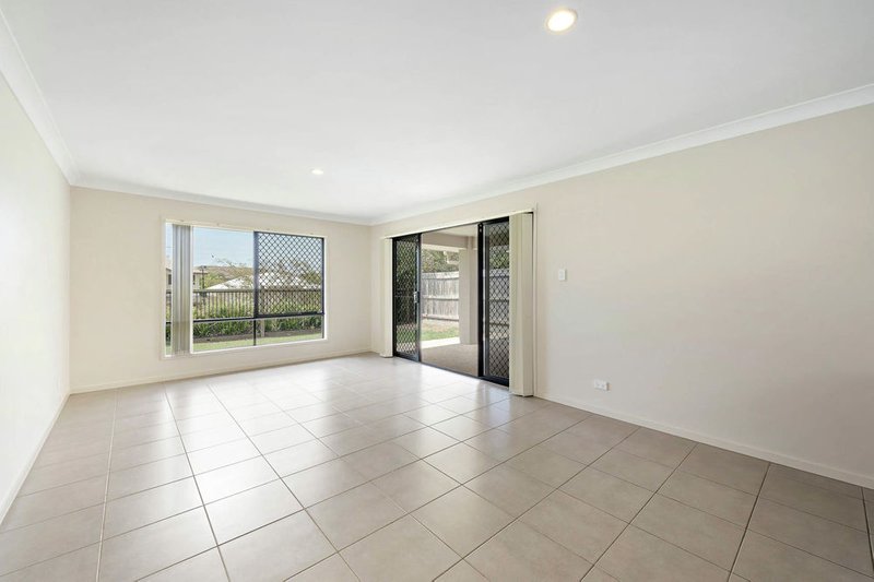 Photo - 40 Nutmeg Drive, Griffin QLD 4503 - Image 5