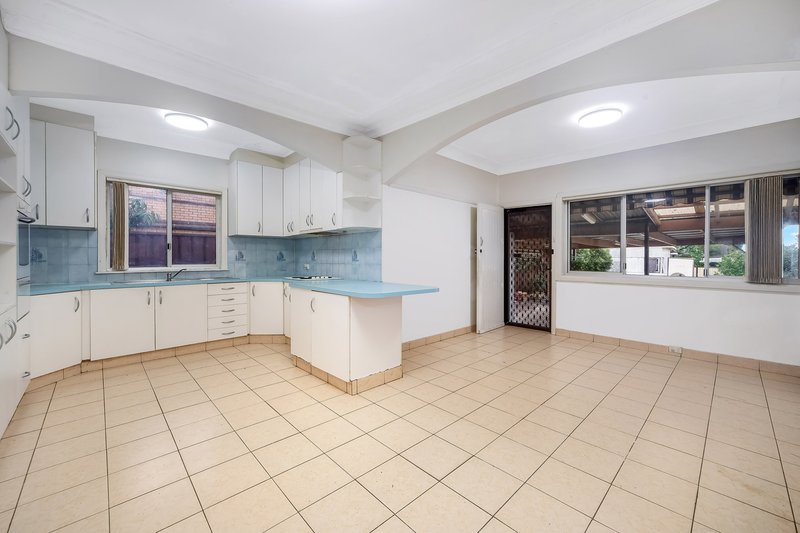 Photo - 40 Olive Street, Condell Park NSW 2200 - Image 4