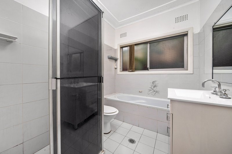 Photo - 40 Olive Street, Condell Park NSW 2200 - Image 7