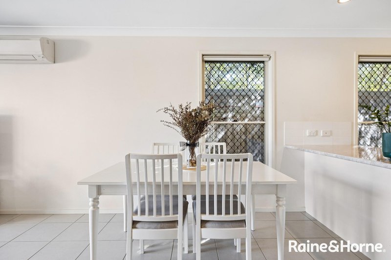 Photo - 40 Olsen Circuit, Kallangur QLD 4503 - Image 7