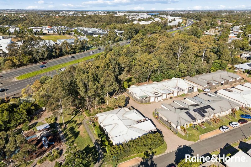 Photo - 40 Olsen Circuit, Kallangur QLD 4503 - Image 16