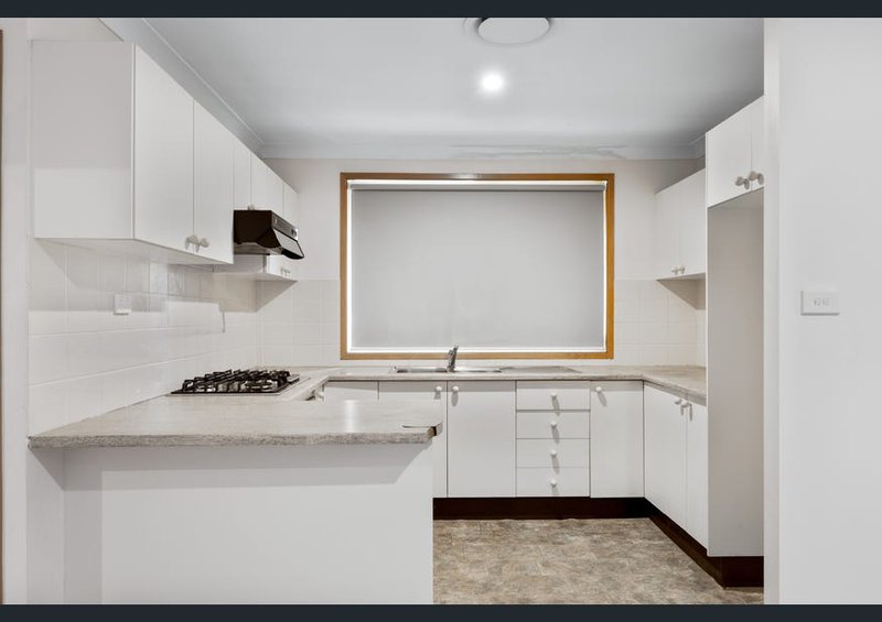 Photo - 40 Oriole Street, Glenmore Park NSW 2745 - Image 2