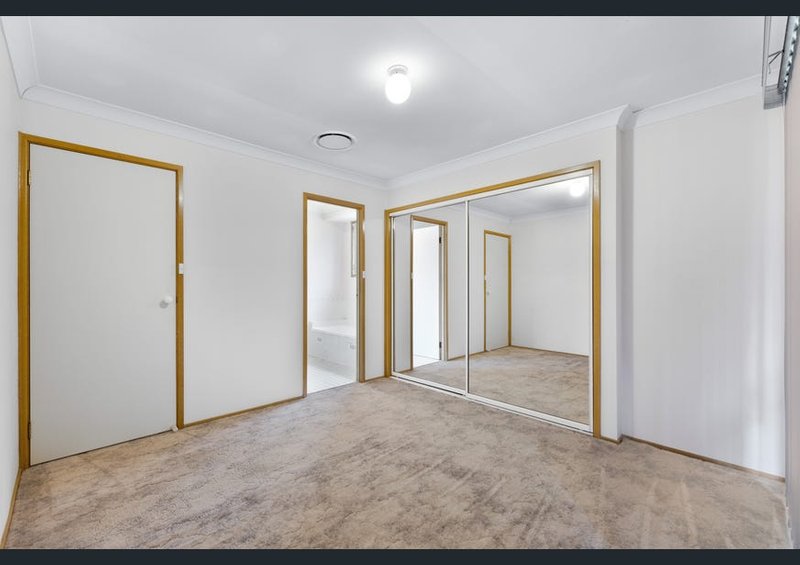 Photo - 40 Oriole Street, Glenmore Park NSW 2745 - Image 5