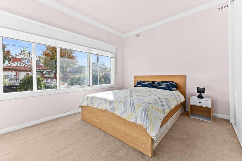 Photo - 40 Ormond Road, Clayton VIC 3168 - Image 5