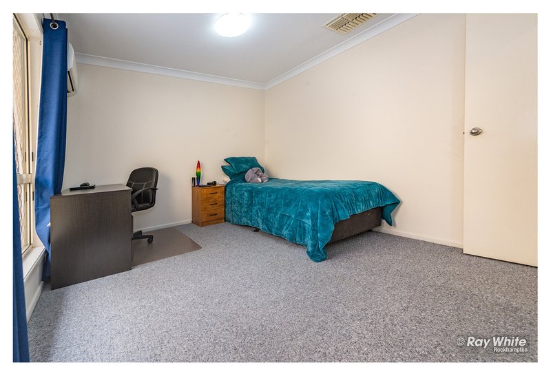 Photo - 40 O'Shanesy Street, Koongal QLD 4701 - Image 21