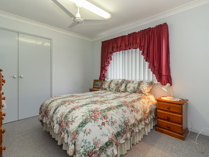 Photo - 40 Owens Crescent, Regents Park QLD 4118 - Image 10