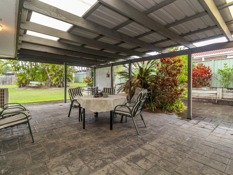 Photo - 40 Owens Crescent, Regents Park QLD 4118 - Image 13