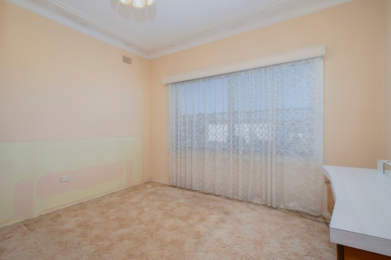 Photo - 40 Pacific Highway, Gateshead NSW 2290 - Image 4