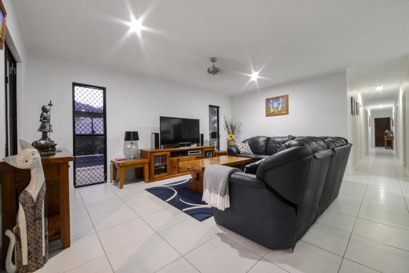 Photo - 40 Parker Road, Cannonvale QLD 4802 - Image 2