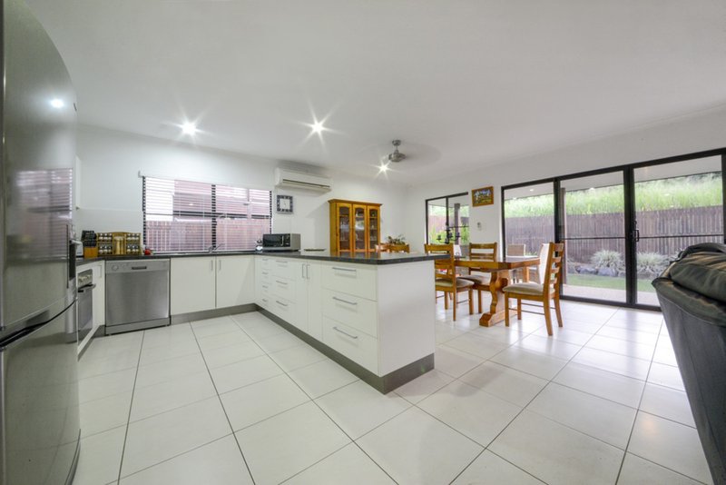 Photo - 40 Parker Road, Cannonvale QLD 4802 - Image 6