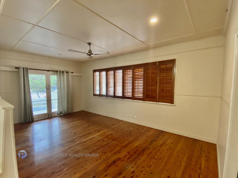 Photo - 40 Peerless Avenue, Mermaid Beach QLD 4218 - Image 6