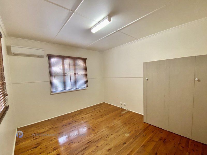 Photo - 40 Peerless Avenue, Mermaid Beach QLD 4218 - Image 8
