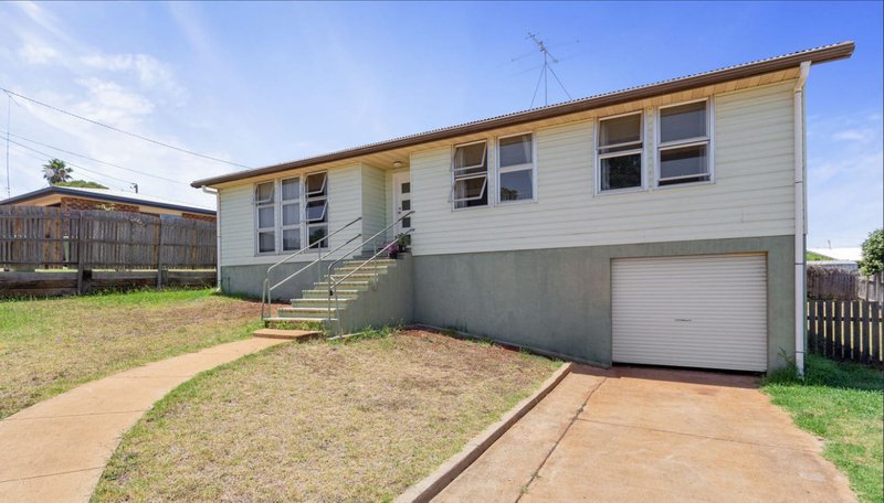 Photo - 40 Poinciana Street, Newtown QLD 4350 - Image 1