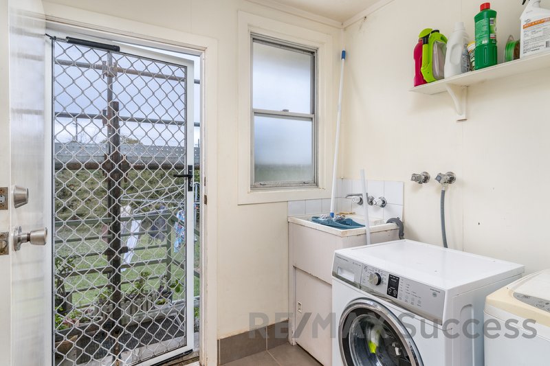 Photo - 40 Poinciana Street, Newtown QLD 4350 - Image 5