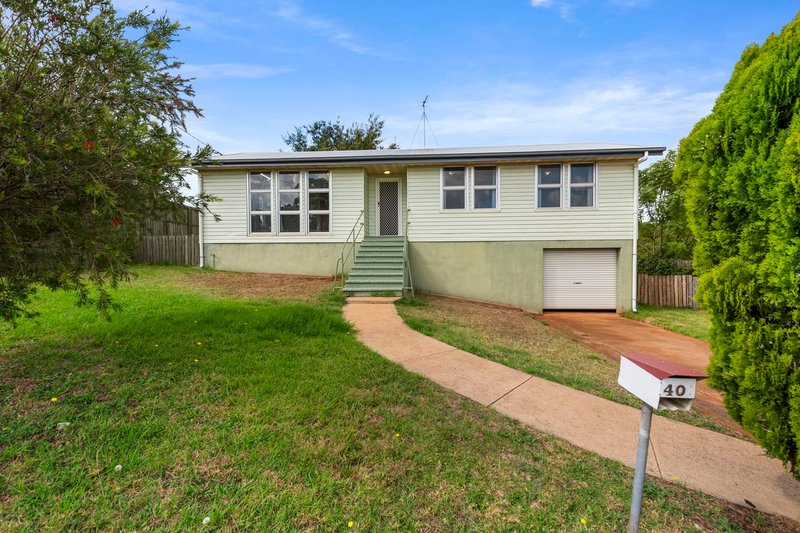 Photo - 40 Poinciana Street, Newtown QLD 4350 - Image 1