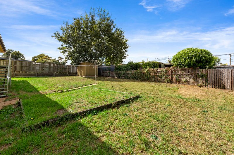 Photo - 40 Poinciana Street, Newtown QLD 4350 - Image 4