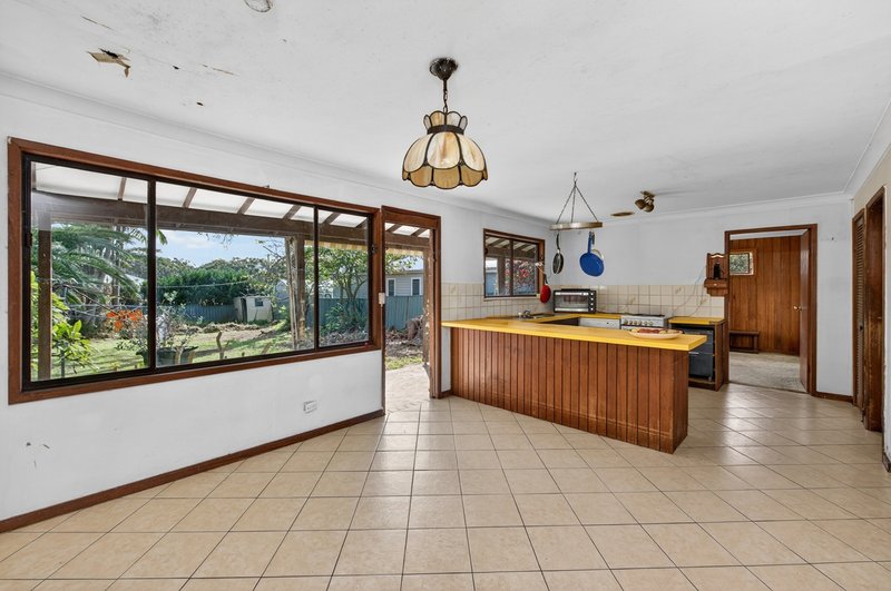 Photo - 40 Poplars Avenue, Bateau Bay NSW 2261 - Image 11