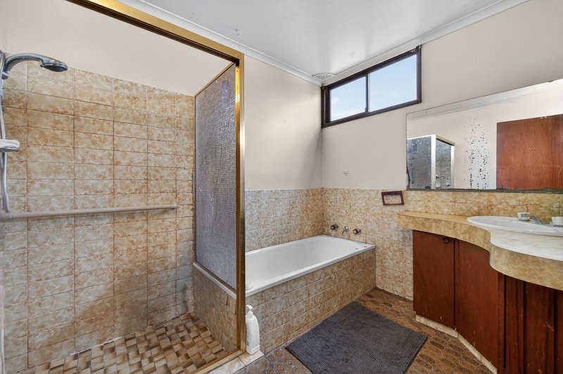 Photo - 40 Poplars Avenue, Bateau Bay NSW 2261 - Image 12