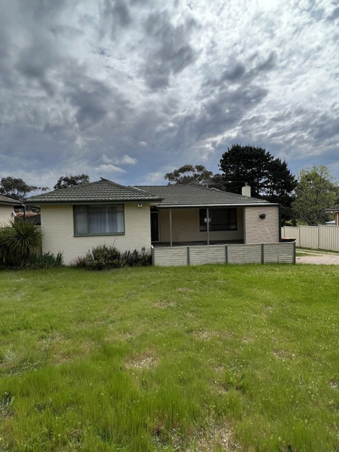 Photo - 40 Pridham Street, Farrer ACT 2607 - Image 8