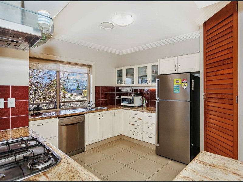 Photo - 40 Quigan Terrace, Highland Park QLD 4211 - Image 2