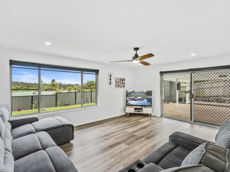 Photo - 40 Ridgevale Drive, Helensvale QLD 4212 - Image 3