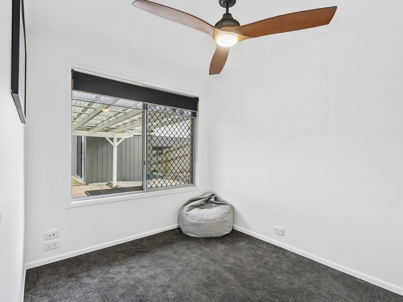 Photo - 40 Ridgevale Drive, Helensvale QLD 4212 - Image 11