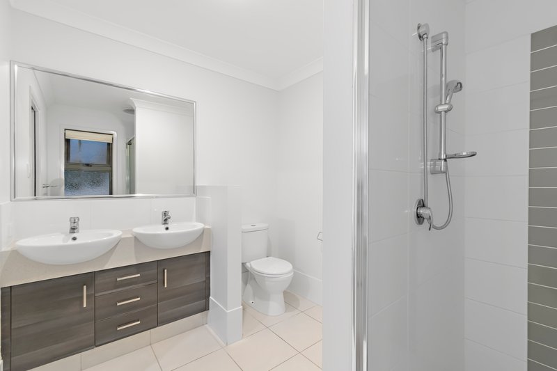 Photo - 40 Rose Valley Drive, Upper Coomera QLD 4209 - Image 12