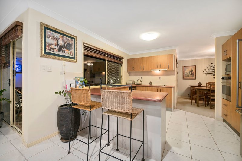 Photo - 40 Roseapple Circuit, Oxenford QLD 4210 - Image 3