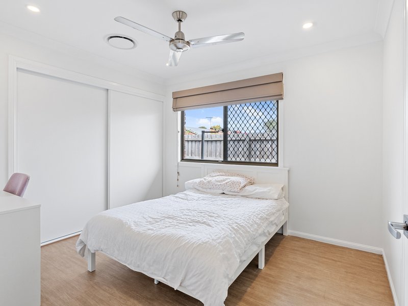 Photo - 40 Scanlen Crescent, Wynnum West QLD 4178 - Image 19