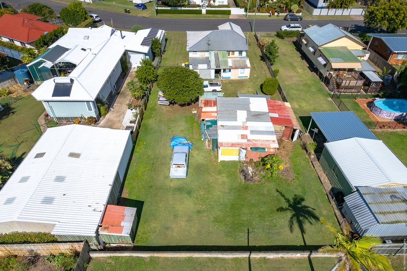 Photo - 40 Shell Street, Urangan QLD 4655 - Image 9