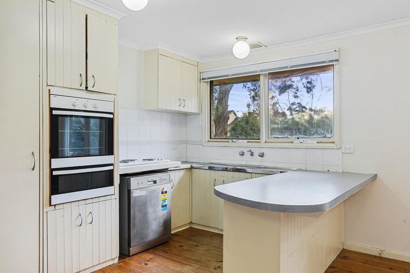 Photo - 40 Shenton Crescent, Stirling ACT 2611 - Image 6