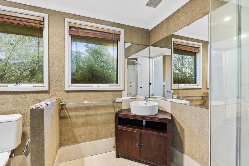 Photo - 40 Shenton Crescent, Stirling ACT 2611 - Image 14
