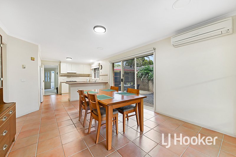 Photo - 40 Simon Drive, Pakenham VIC 3810 - Image 3