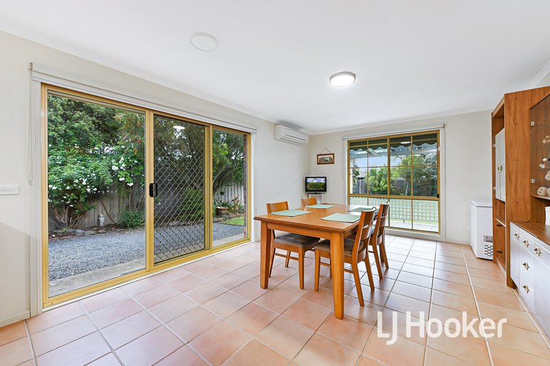 Photo - 40 Simon Drive, Pakenham VIC 3810 - Image 7