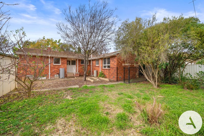 Photo - 40 Simpson Street, Watson ACT 2602 - Image 16