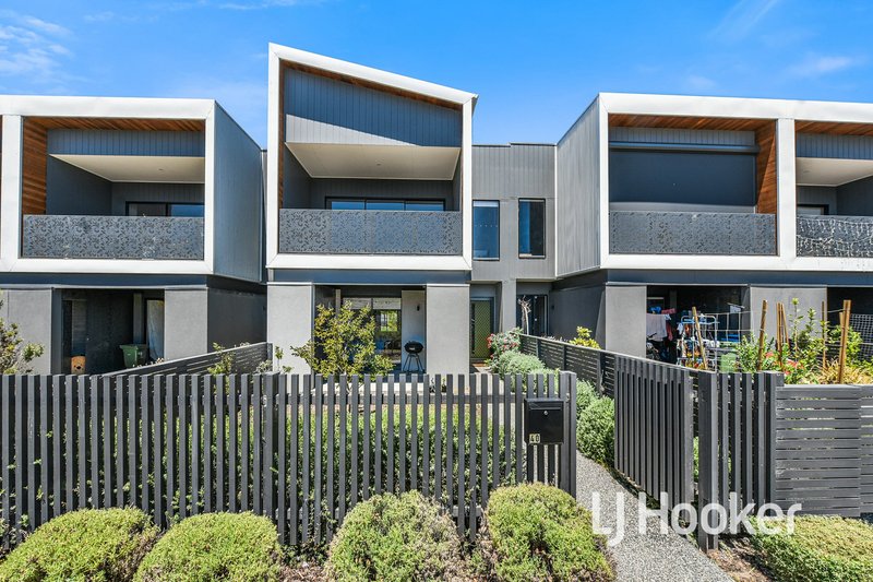 40 Spirit Boulevard, Cranbourne East VIC 3977