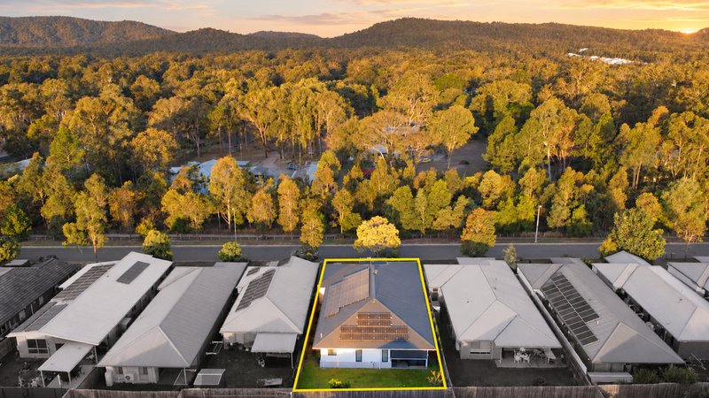 Photo - 40 Splendour Circuit, Yarrabilba QLD 4207 - Image 14