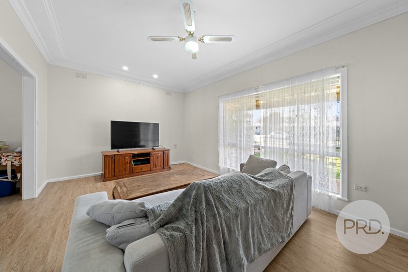 Photo - 40 Stanley Street, Kooringal NSW 2650 - Image 3