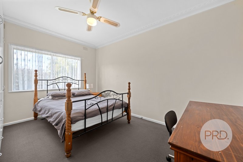 Photo - 40 Stanley Street, Kooringal NSW 2650 - Image 6