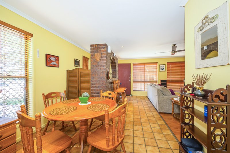 Photo - 40 Sunderland Drive, Banksia Beach QLD 4507 - Image 5