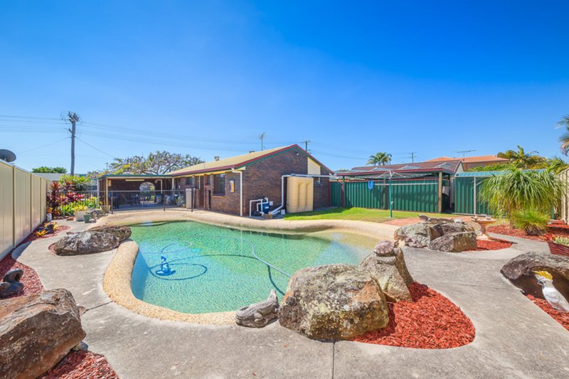 Photo - 40 Sunderland Drive, Banksia Beach QLD 4507 - Image 15