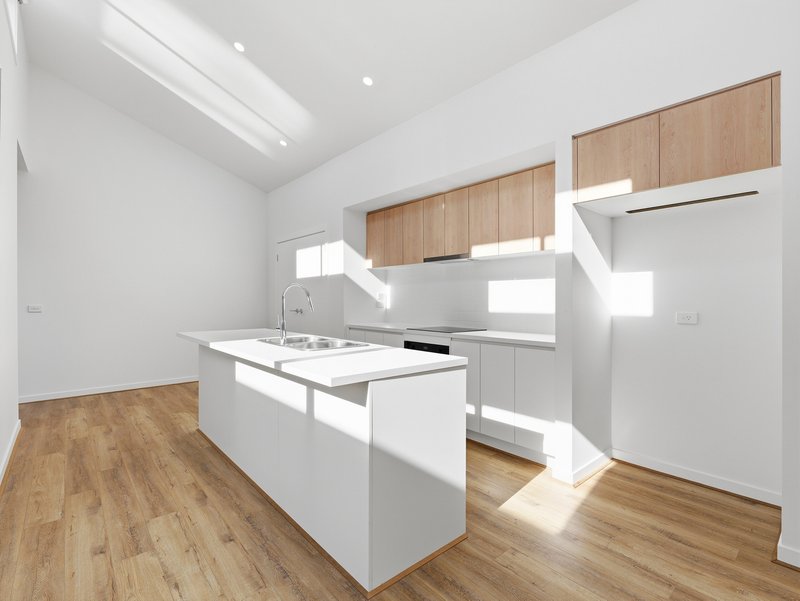 Photo - 40 Sunlight Circuit, Lara VIC 3212 - Image 4