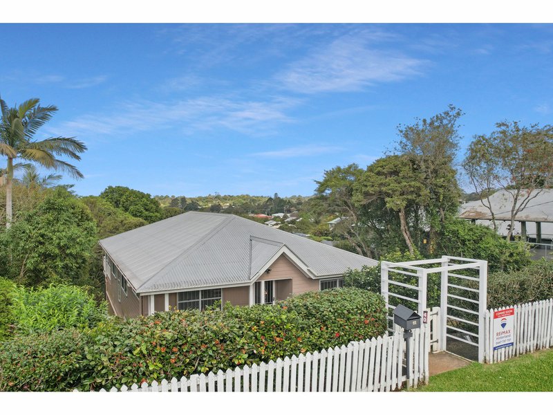 Photo - 40 Tamarind Street, Maleny QLD 4552 - Image 5