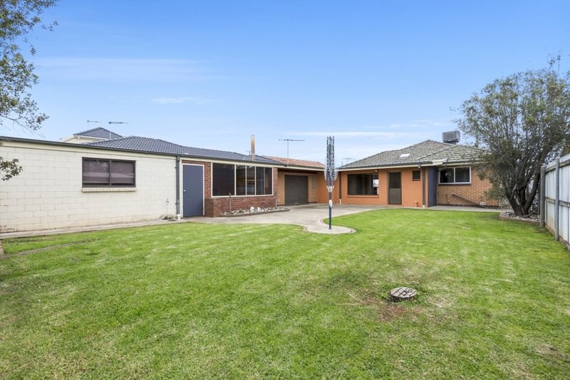 Photo - 40 Tarneit Road, Werribee VIC 3030 - Image 3