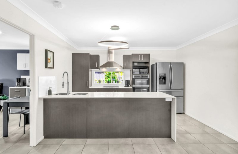Photo - 40 Tash Court, Waterford QLD 4133 - Image 2
