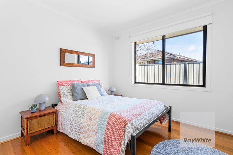 Photo - 40 Tasman Drive, Bundoora VIC 3083 - Image 6