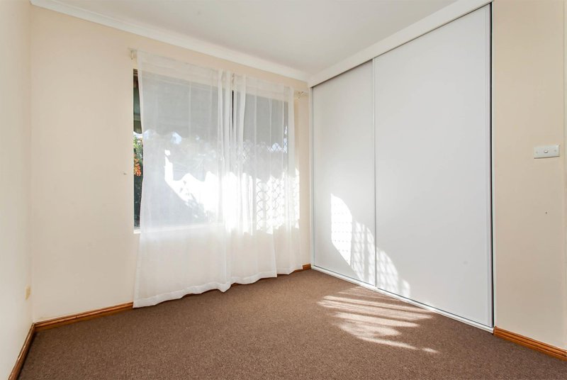 Photo - 40 Teasdale Crescent, Parafield Gardens SA 5107 - Image 8